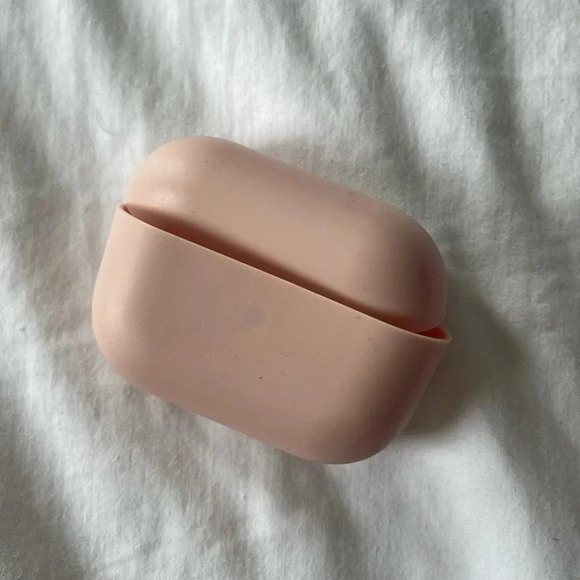 Silicone AirPods Case  - FREE with purchase - Picture 1 of 4